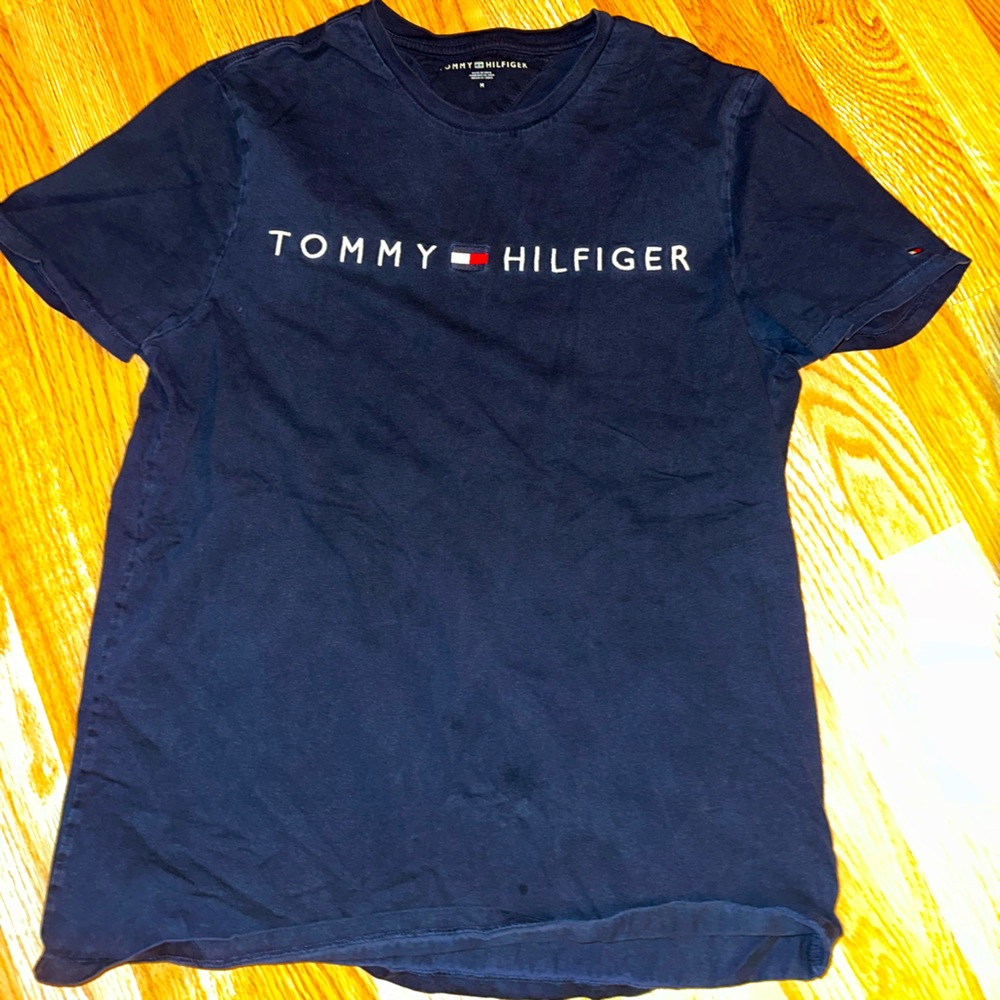 Tommy Hilfiger Tshirt Medium (Navy Color)